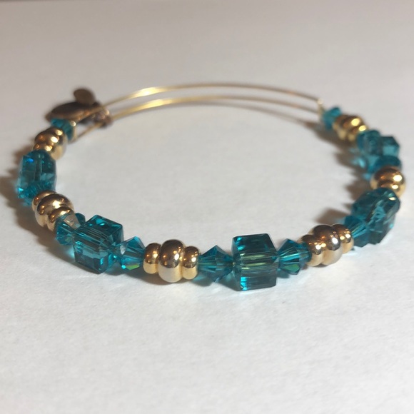 💥SALE💥RETIRED Set of 4💥 - Picture 4 of 7